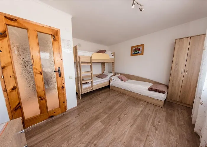 Lisets Willa Gorna Bryestnitsa