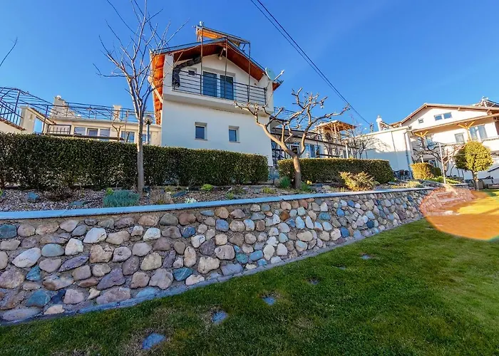 Lisets * Gorna Bryestnitsa